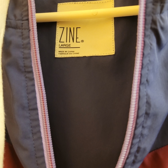 Women's Zine Jacket - Picture 3 of 3